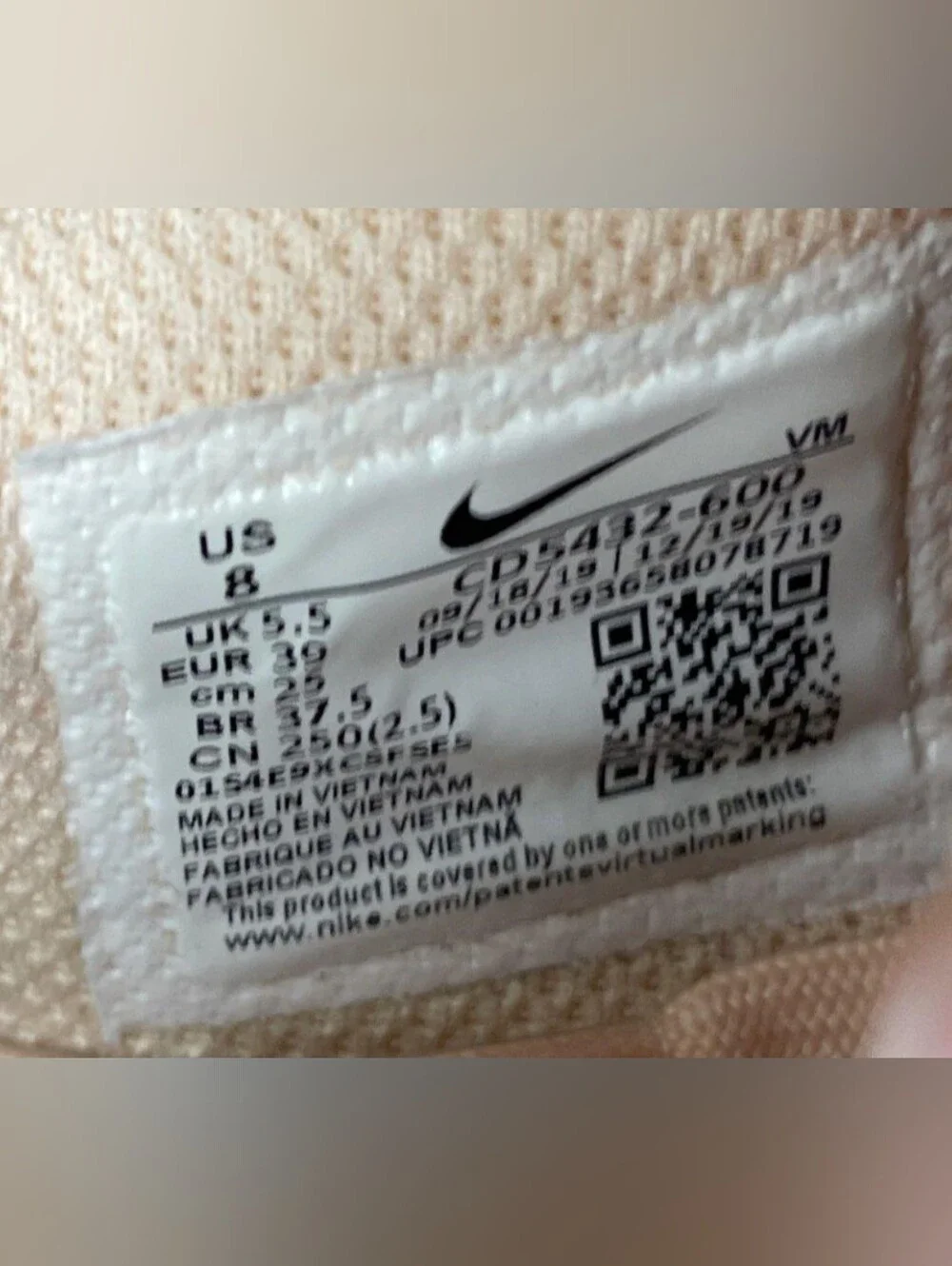 Nike Wmns Air Max Excee 'Washed Coral' Sneakers Size 8 Used MSRP $90